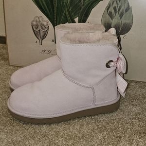 Baby pink Uggs